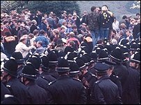 Police and strikers