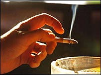 221006smoking_3.jpg