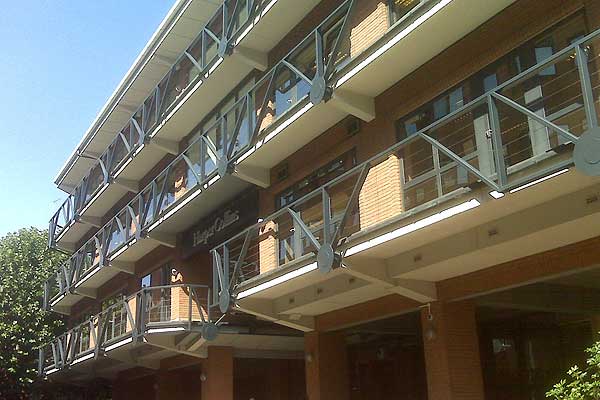 building190809_600.jpg