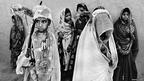 Pameran tentang kehidupan anak perempuan di India