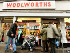 _45287257_woolworths226.jpg