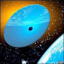 Sun_shield_in_space