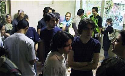 میرآ