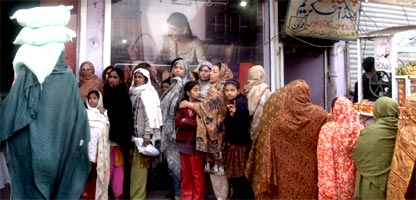 blo_hasan_flourcrisis_416.jpg