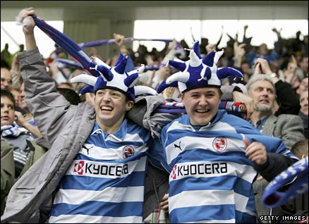 readingfans438.jpg