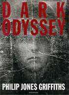 Clawr un o lyfrau Philip Jones Griffiths