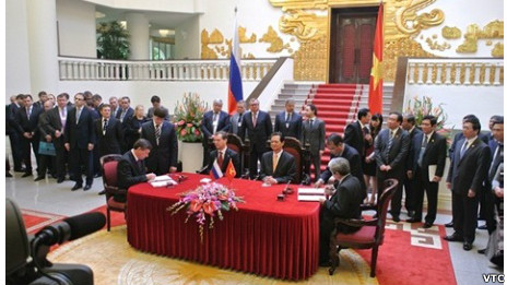 Việt-Nga