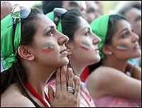 s-iranian-fan200.JPG