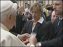 Papa Bento 16 recebeu pais de Madeleine McCann