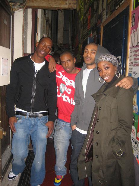 mosbackstage2.jpg