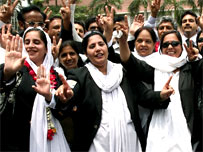 blo_wusat_lawyers_women203.jpg