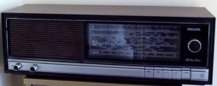 Radio49.JPG