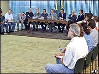 Lula e líderes do MST reunidos em Brasília