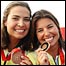 As velejadoras brasileiras Isabel Swan e Fernanda Oliveira. Foto de Wander Roberto / COB
