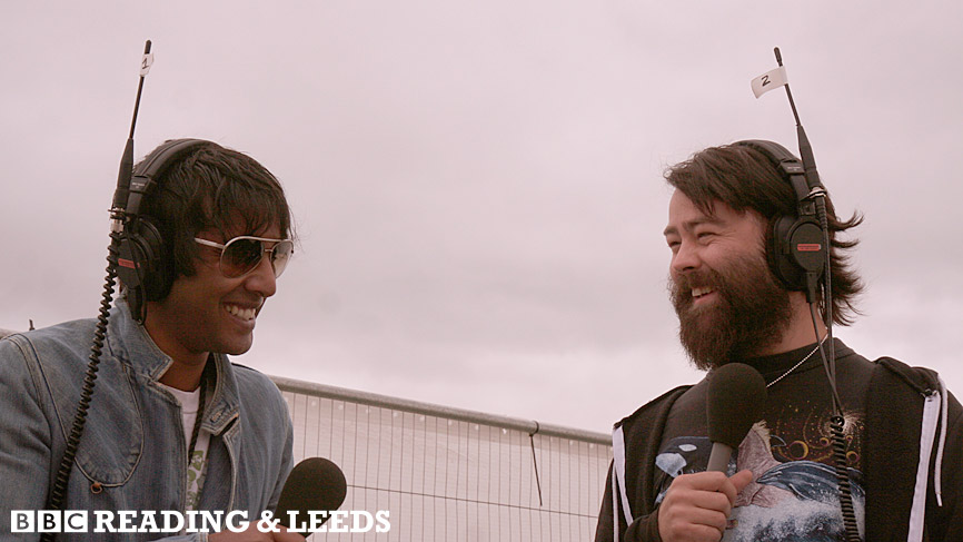 Nihal and Daniel P Carter begin their show at Reading
