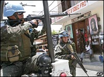 Soldados no Haiti (arquivo)
