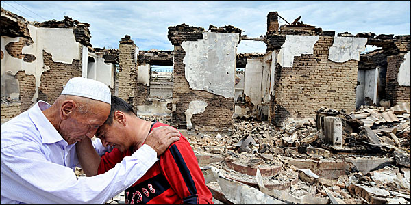 uzbek_men_600.jpg