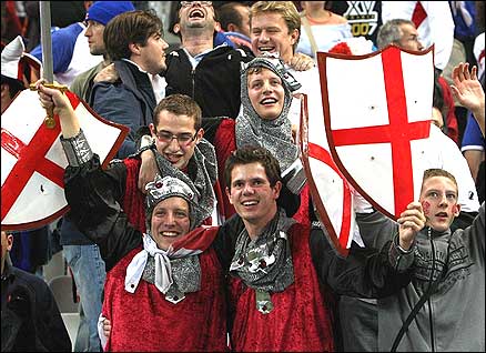 engfanscheer438.jpg