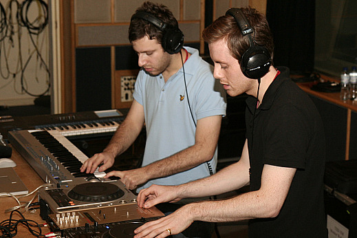 chase_n_status_jamblog.jpg