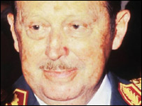 O ex-líder do Paraguai Alfredo Stroessner