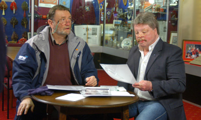 Simon reads through the words of Sosban Fach