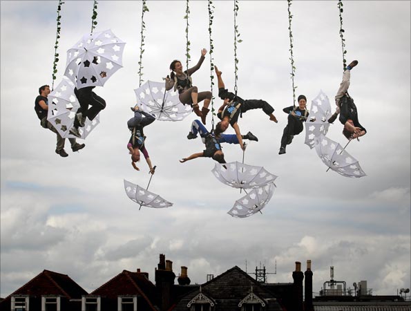 Aerial dancers