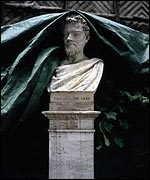Bitmapping: Statue