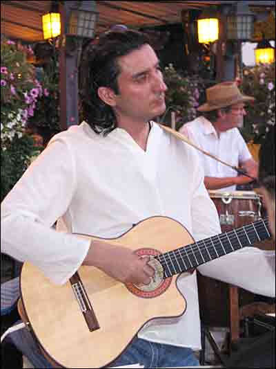 بابک امینی