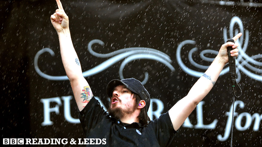 Funeral for a friend on the main stage
