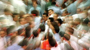 blurred_traders_303.jpg