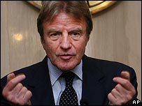 O ministro do Exterior da França, Bernard Kouchner