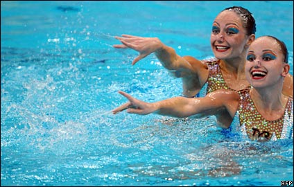 synchronised424afp.jpg