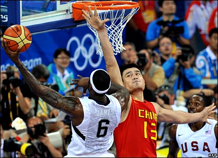 lebron438.jpg