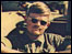 David Thomas ngồi trong xe Jeep có súng tại Việt Nam năm 1969