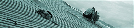 Men working on the roof of the ecoDepot