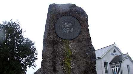 llangyndeyrn_carreg.jpg
