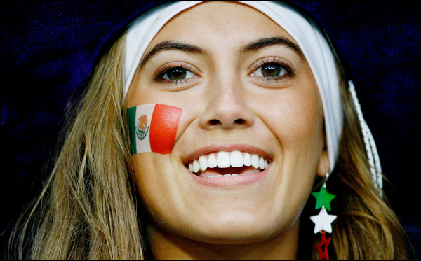 femalemexicofan_600.jpg
