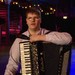 Angus - anns a' chòmhlan