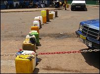 Taxistas em Bissau