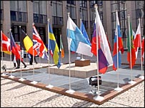 UE