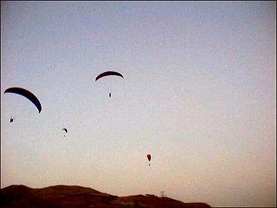 پاراگلایدر