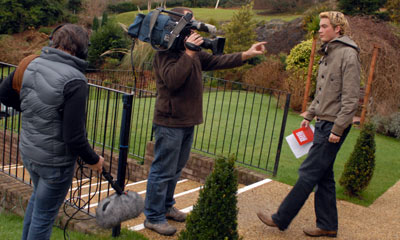 Glyn arrives