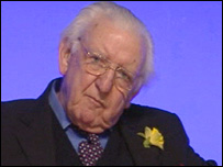 wynroberts203.jpg
