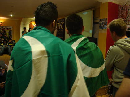 Pakistan fans getting a bit tense when things don't seem to be going in their favour...