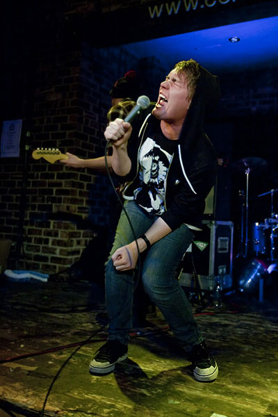 los-campesinos-paul-grepory.jpg