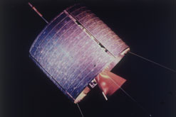 Image: The world's first commercial satellite - Intelsat 1