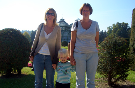 helencharliecharlotte_460.jpg