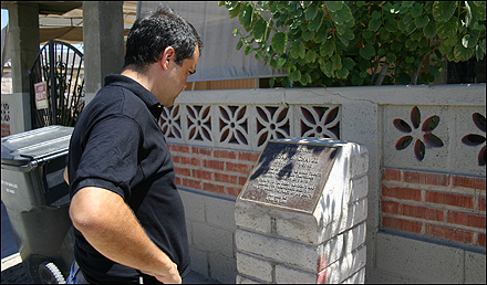 080728_blog_chavez.jpg