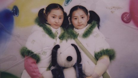 雙胞胎女兒佳佳和琦琦
