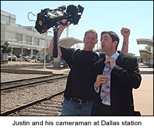 justincameramanarrivecaption.jpg
